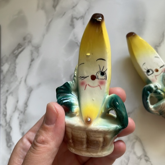 Vintage Kitschy Apomorphic winking Banana - Salt and Pepper Shakers, 1950's - Picture 3 of 11